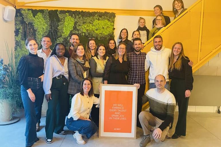 Management by example via des programmes de formation intensive